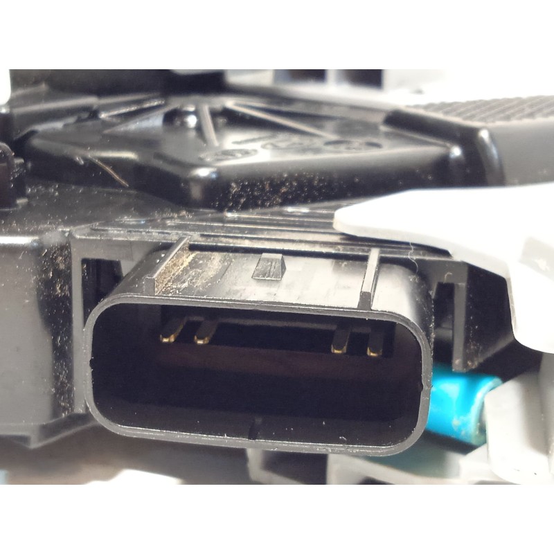 Recambio de cerradura puerta trasera derecha para hyundai bayon (bc3) 1.2 mpi referencia OEM IAM 81420Q0400  