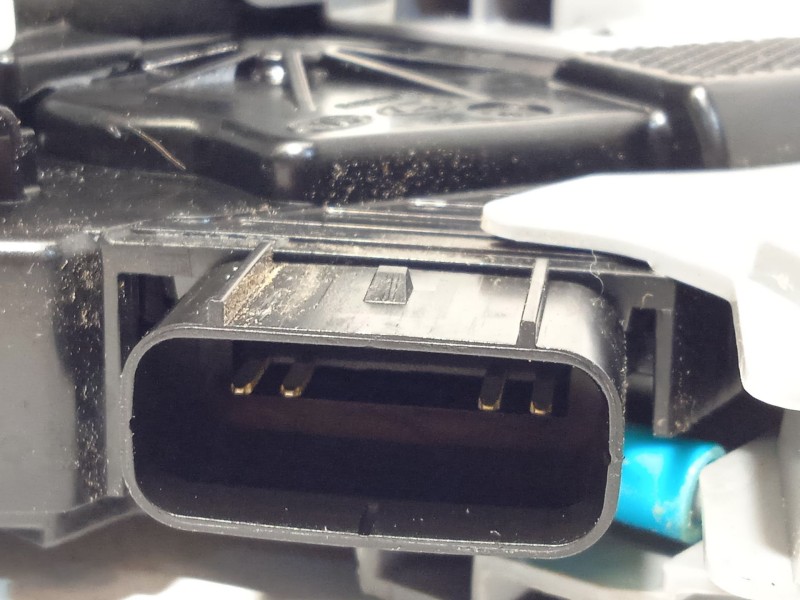 Recambio de cerradura puerta trasera derecha para hyundai bayon (bc3) 1.2 mpi referencia OEM IAM 81420Q0400  