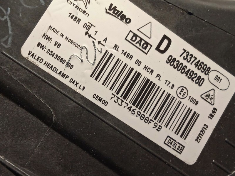 Recambio de faro derecho para citroën c4 iii 1.2 referencia OEM IAM 9830649280  73374698