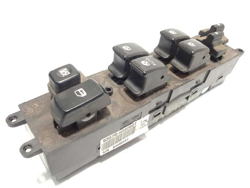MANDO ELEVALUNAS DELANTERO IZQUIERDO 935704D200T 
