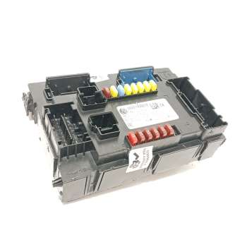 CAJA RELES / FUSIBLES 52142927 00521429270 