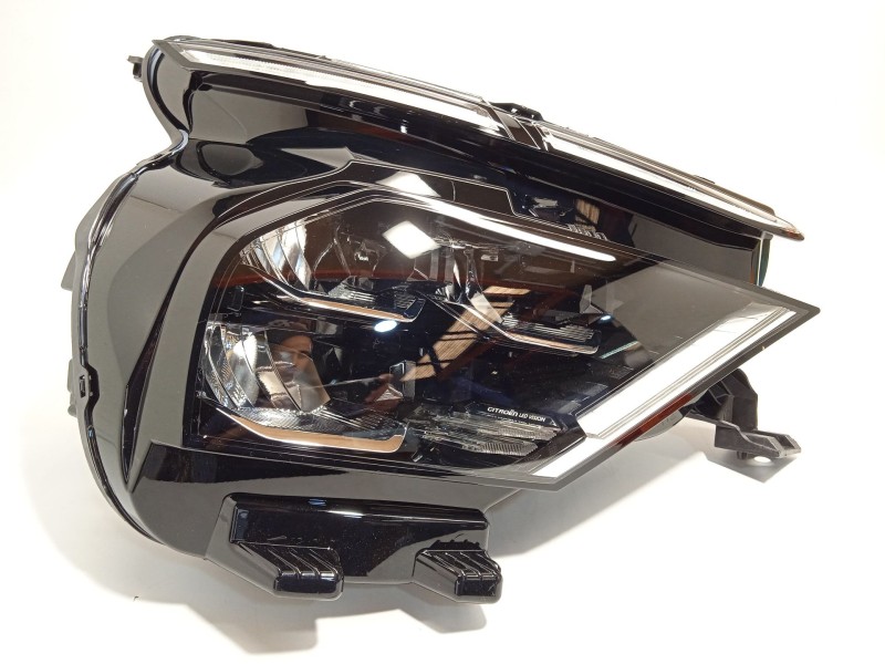 Recambio de faro derecho para citroën c4 iii 1.2 referencia OEM IAM 9830649280  73374698