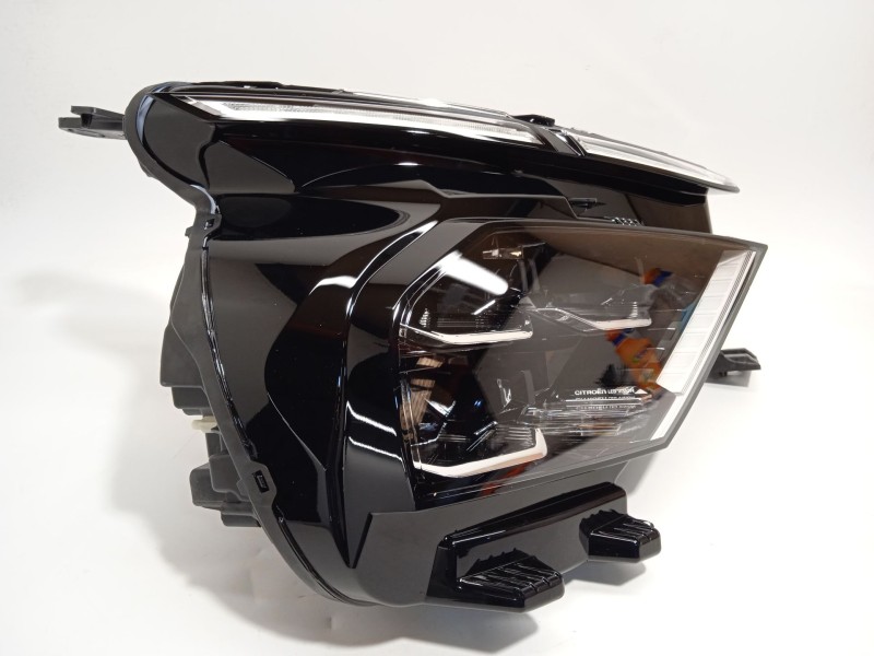 Recambio de faro derecho para citroën c4 iii 1.2 referencia OEM IAM 9830649280  73374698