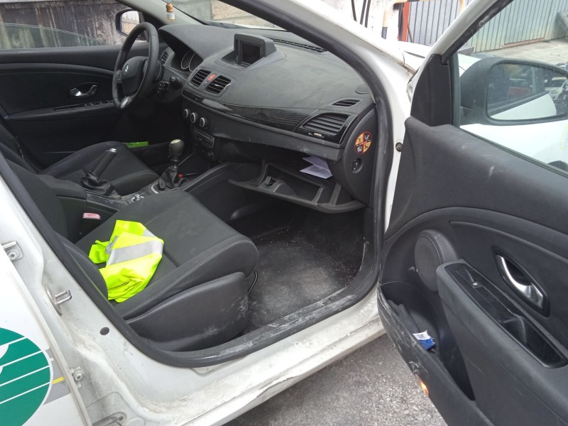 renault megane iii hatchback (bz0/1_, b3_) del año 2011