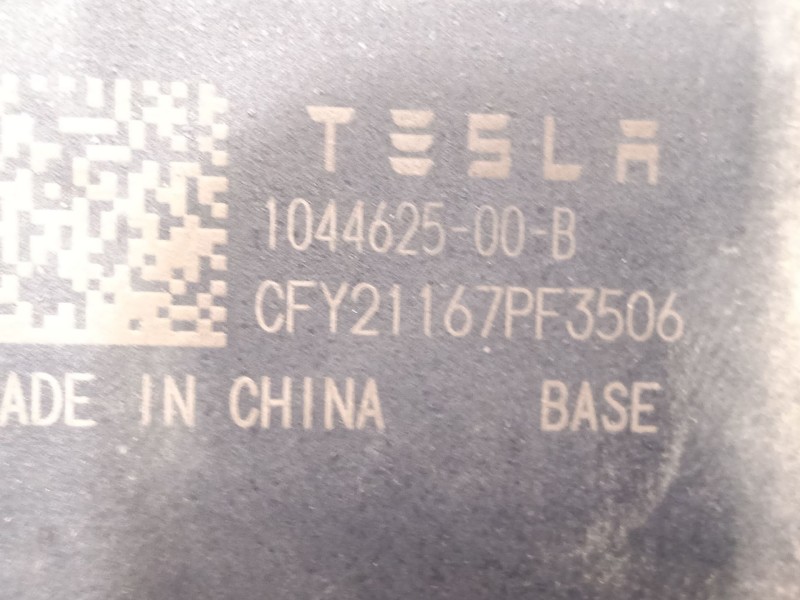 Recambio de pinza freno trasera izquierda para tesla model 3 (5yj3) ev referencia OEM IAM 104462500B  