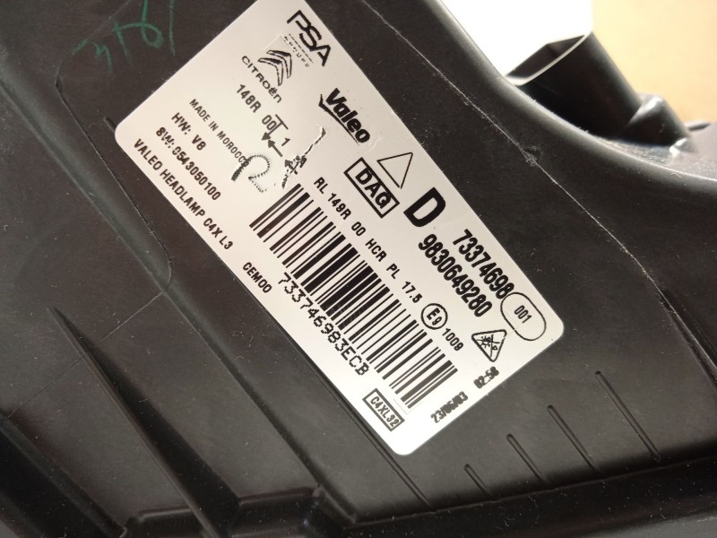 Recambio de faro derecho para citroën c4 iii 1.2 referencia OEM IAM 9830649280  73374698