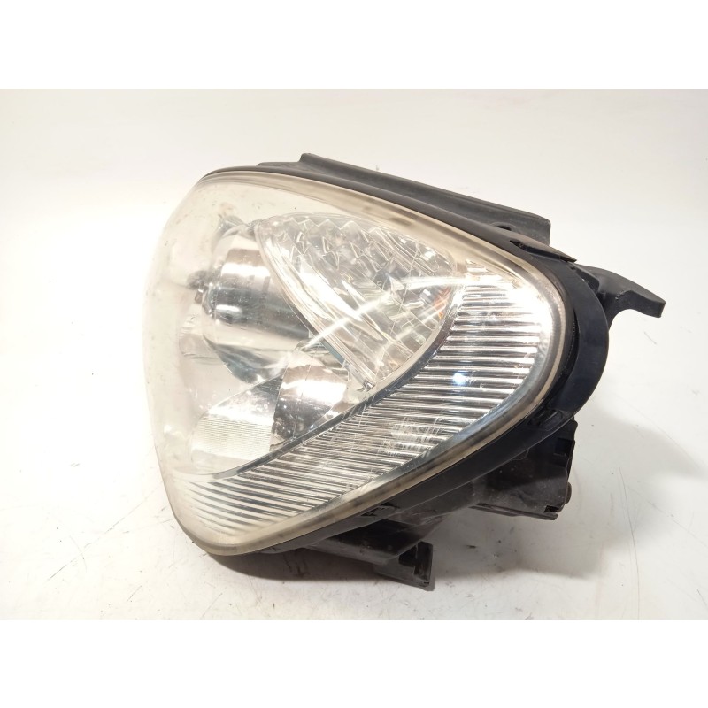 Recambio de faro izquierdo para kia carens iii monospace (un) 2.0 crdi 140 referencia OEM IAM 921011D020  