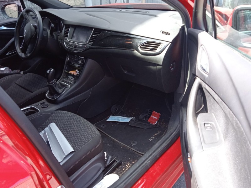 opel astra k sports tourer (b16) del año 2019