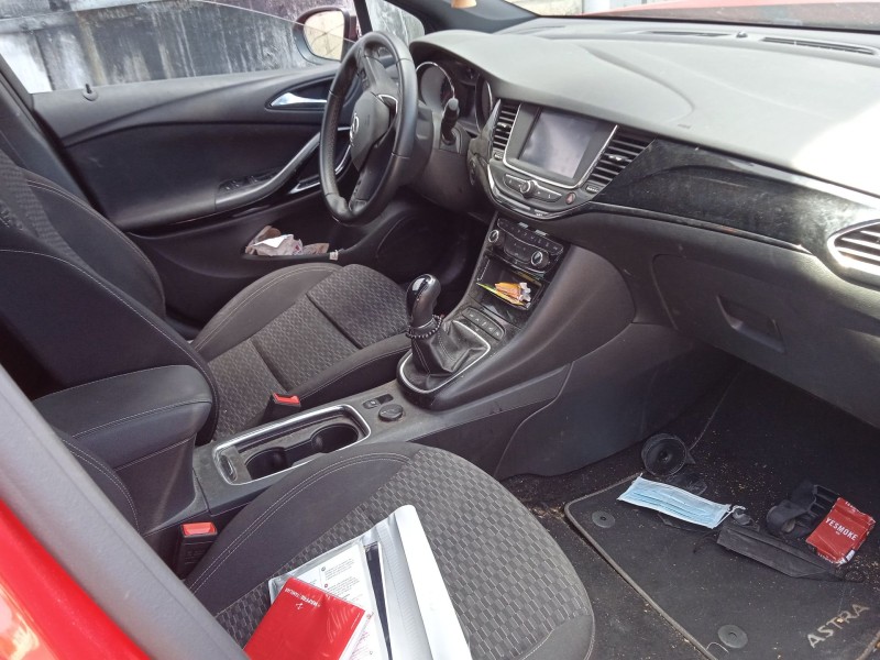 opel astra k sports tourer (b16) del año 2019