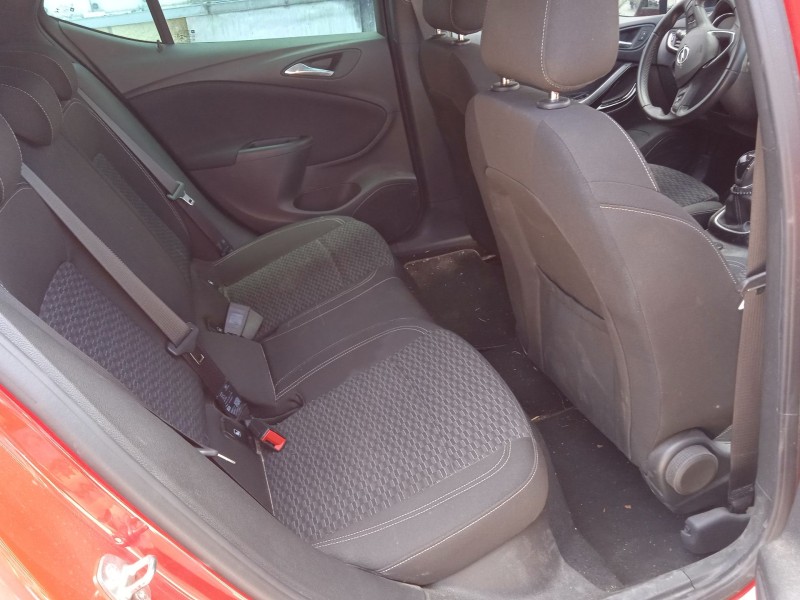 opel astra k sports tourer (b16) del año 2019