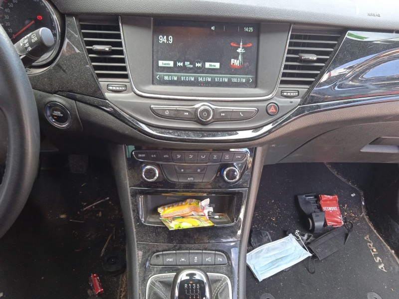 opel astra k sports tourer (b16) del año 2019