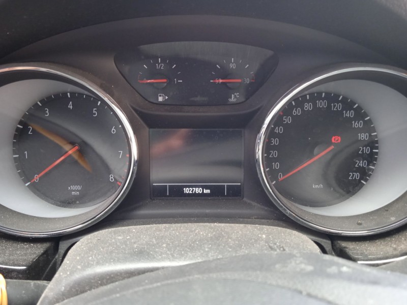 opel astra k sports tourer (b16) del año 2019