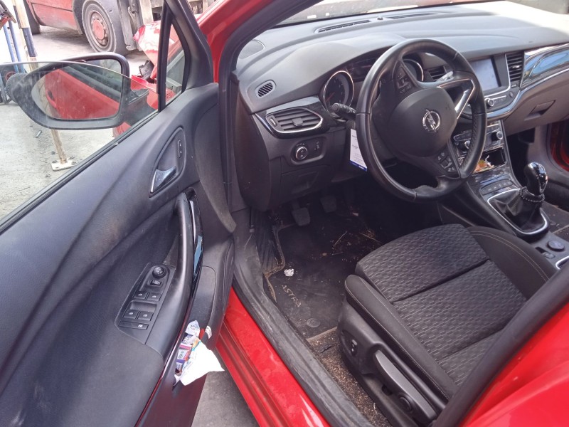 opel astra k sports tourer (b16) del año 2019