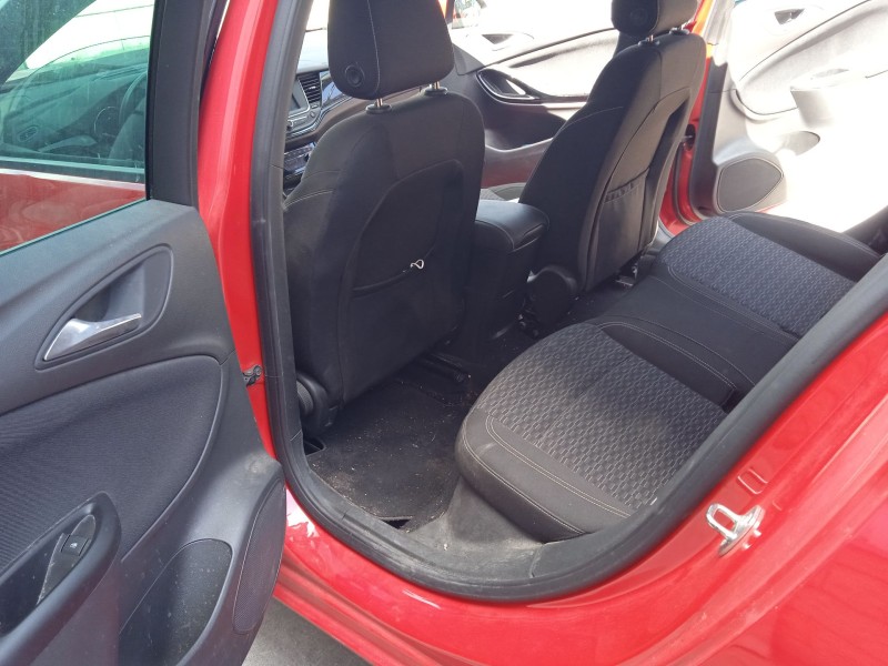 opel astra k sports tourer (b16) del año 2019