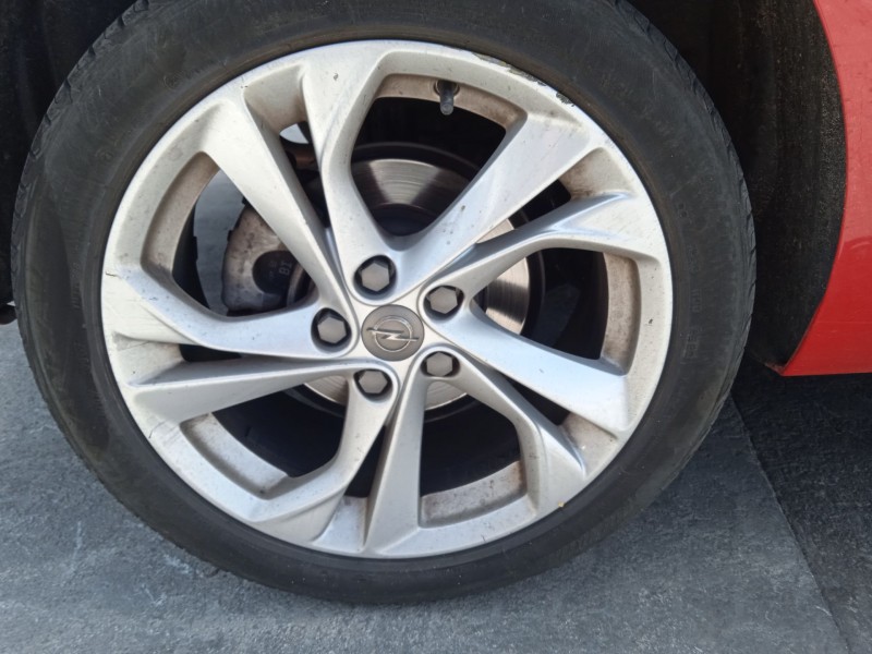 opel astra k sports tourer (b16) del año 2019