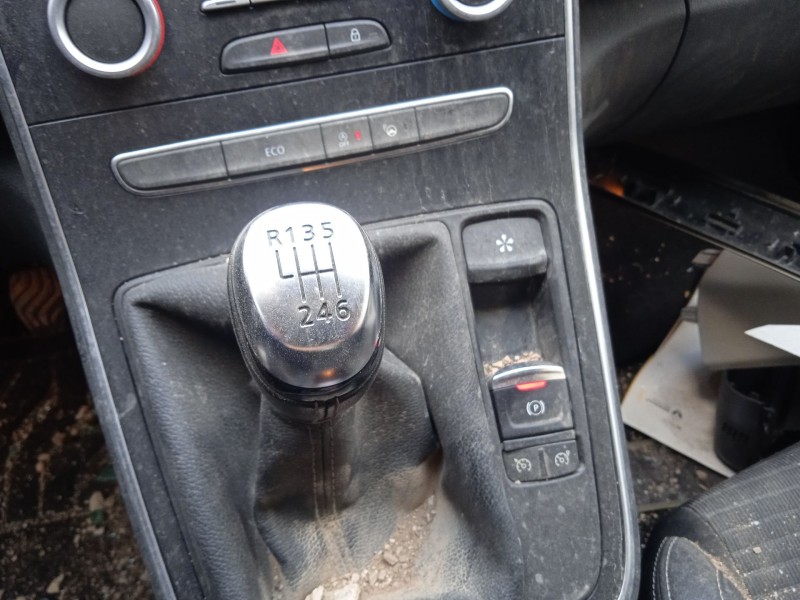 renault scénic iv (j9_) del año 2017