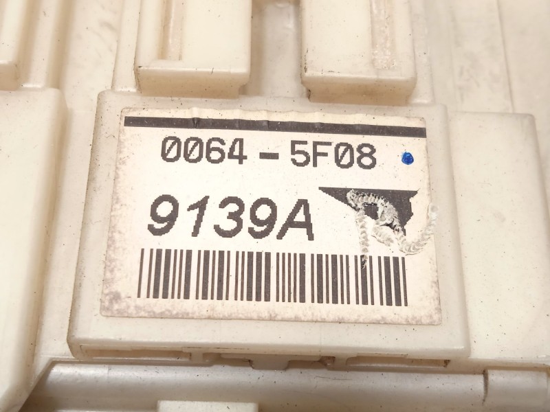 Recambio de caja reles / fusibles para toyota prius liftback (_w2_) 1.5 hybrid (nhw20_) referencia OEM IAM 8273047190  