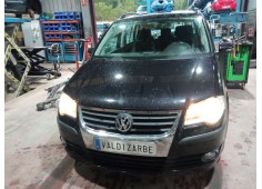 VOLKSWAGEN TOURAN (1T1, 1T2)