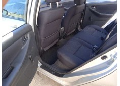 toyota corolla (e12) del año 2004 2