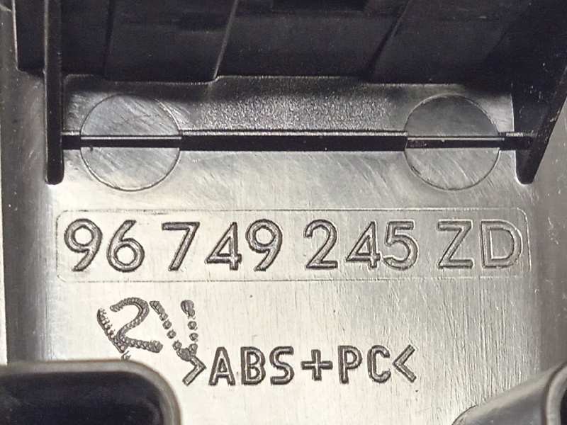 Recambio de mando elevalunas delantero izquierdo para peugeot 208 access referencia OEM IAM 96749245ZD  9664313ZD