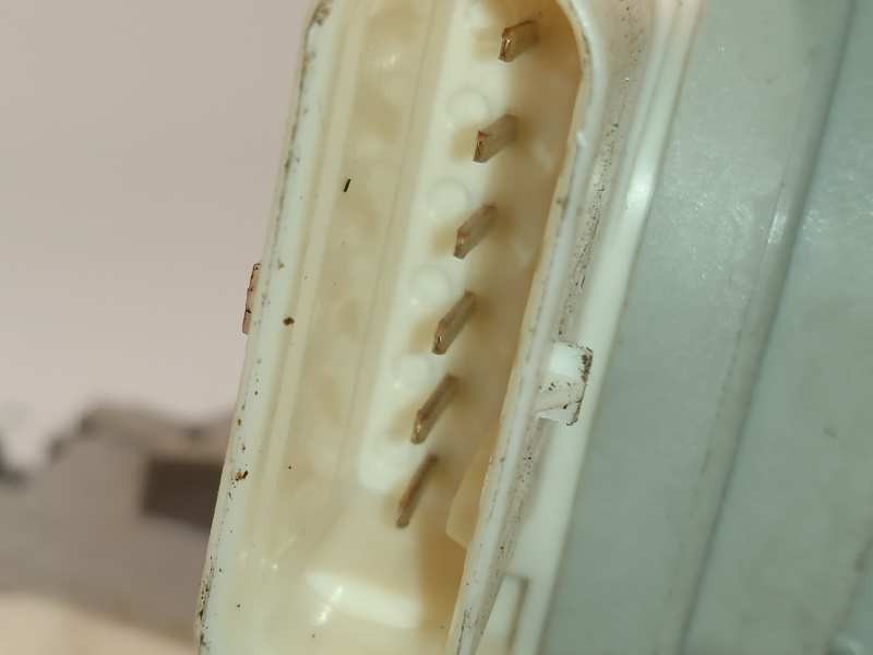 Recambio de cerradura puerta delantera derecha para porsche panamera gts referencia OEM IAM 8J1837016C  