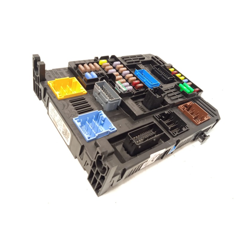 Recambio de caja reles / fusibles para peugeot 2008 i (cu_) 1.5 bluehdi 120 referencia OEM IAM 9832881080 1677607880 