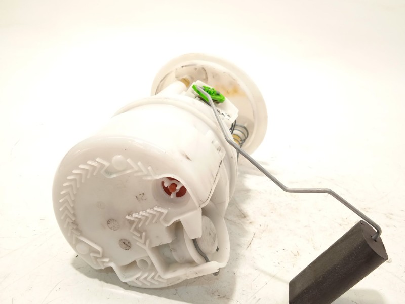 Recambio de bomba combustible para renault clio iv (bh_) 0.9 tce 90 referencia OEM IAM 170114543R  100102277