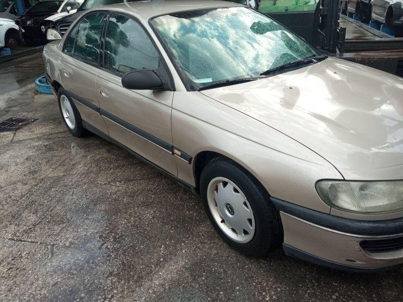 opel omega b (v94) del año 1995