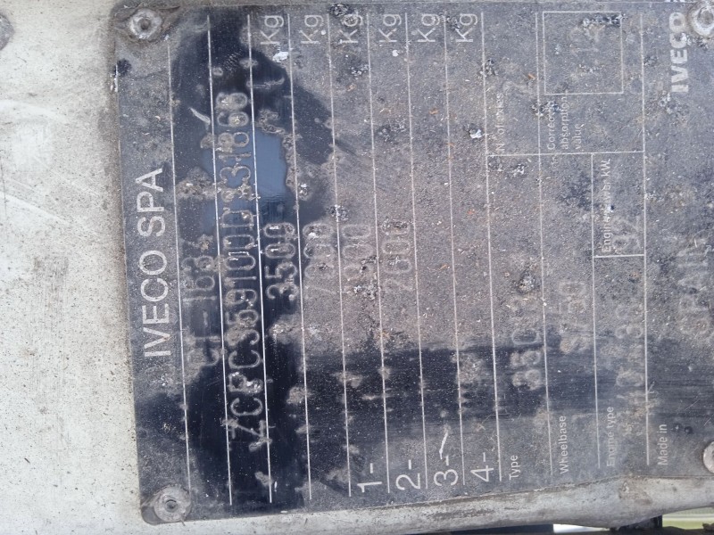 iveco daily vi caja/chasis del año 2004