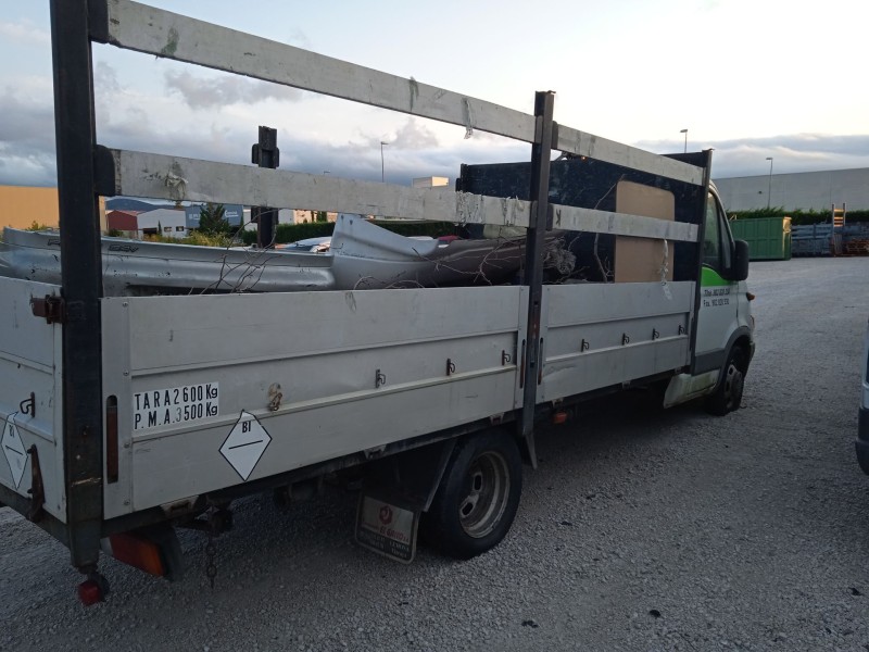 iveco daily vi caja/chasis del año 2004