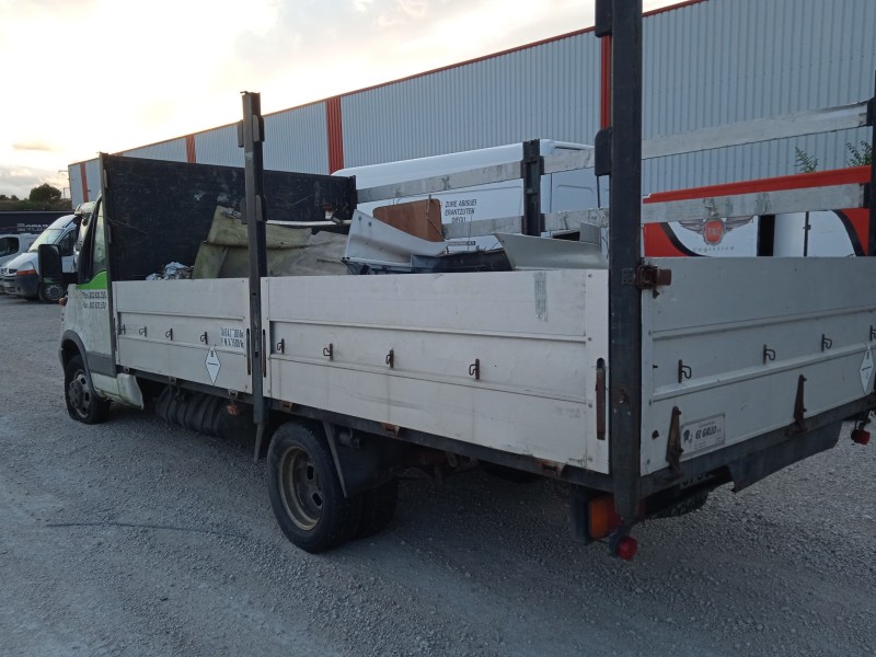 iveco daily vi caja/chasis del año 2004