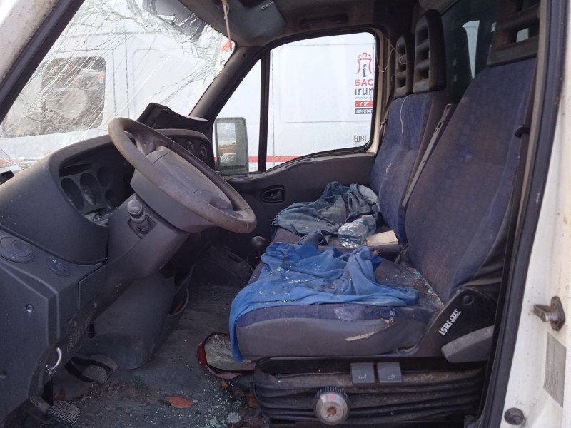 iveco daily vi caja/chasis del año 2004