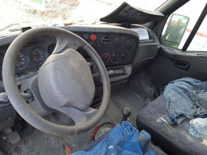 iveco daily vi caja/chasis del año 2004