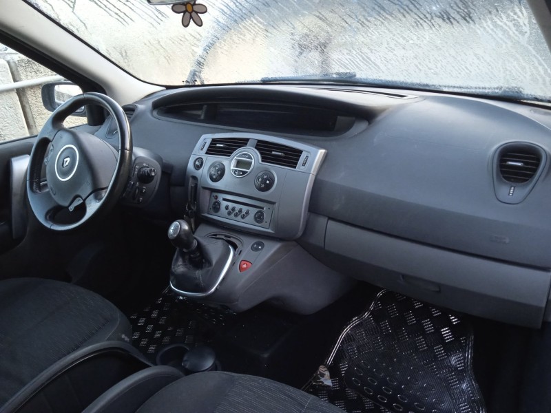 renault grand scénic ii (jm0/1_) del año 2009