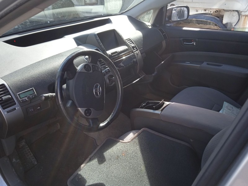 toyota prius liftback (_w2_) del año 2008