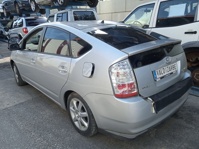 toyota prius liftback (_w2_) del año 2008