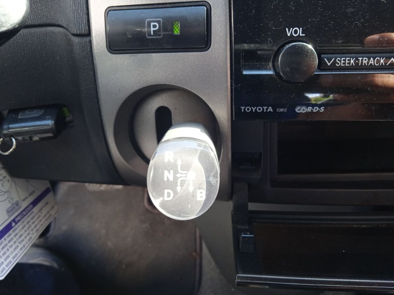 toyota prius liftback (_w2_) del año 2008