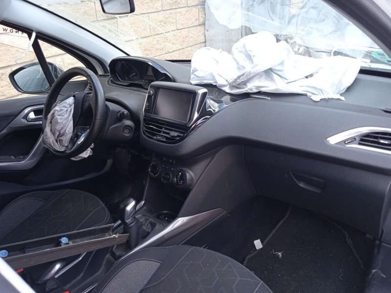 peugeot 2008 i (cu_) del año 2017