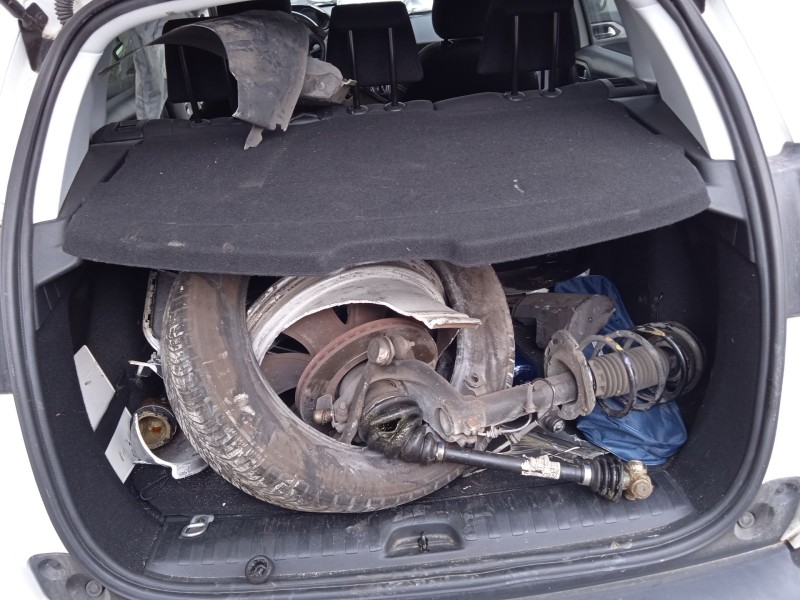 peugeot 2008 i (cu_) del año 2017