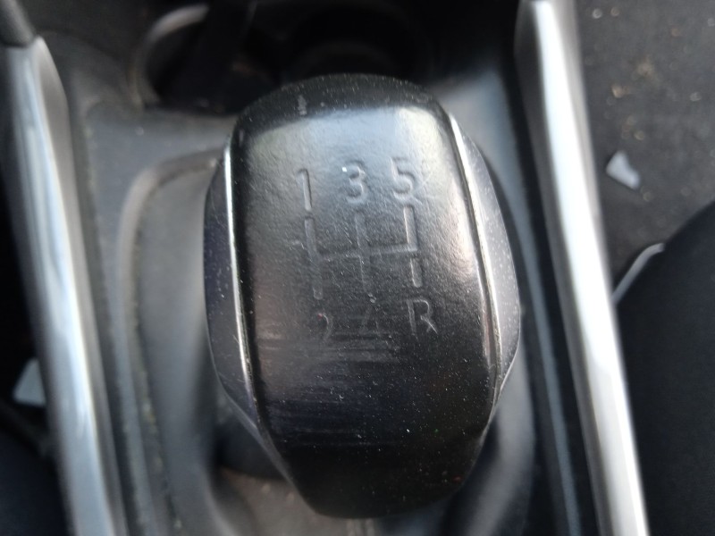 peugeot 2008 i (cu_) del año 2017