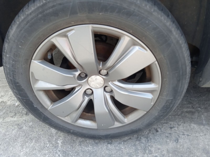 peugeot 2008 i (cu_) del año 2017