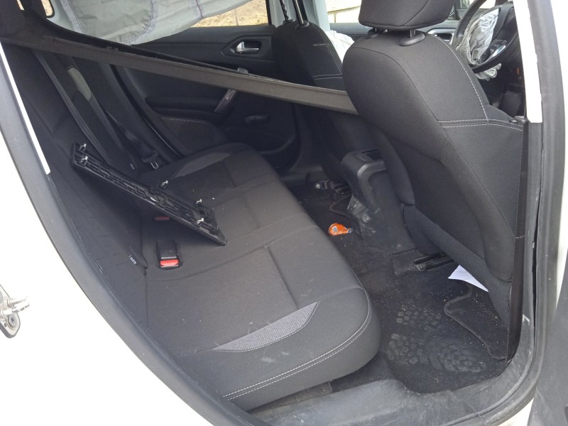 peugeot 2008 i (cu_) del año 2017