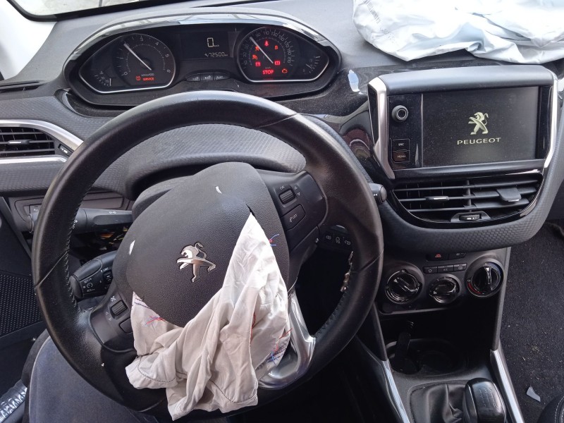 peugeot 2008 i (cu_) del año 2017