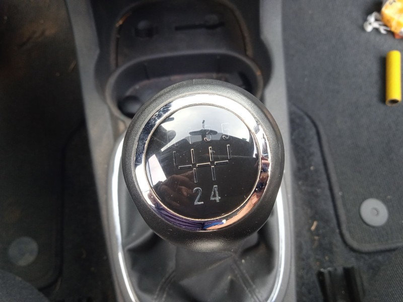 opel corsa d (s07) del año 2009