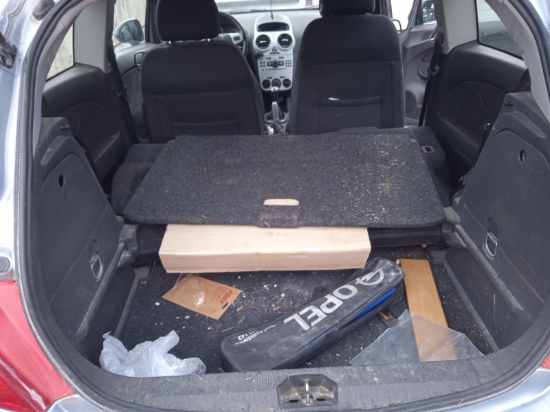 opel corsa d (s07) del año 2009