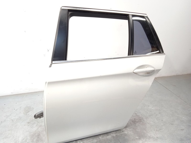 Recambio de puerta trasera izquierda para bmw 5 touring (f11) 520 d referencia OEM IAM 41009628757  