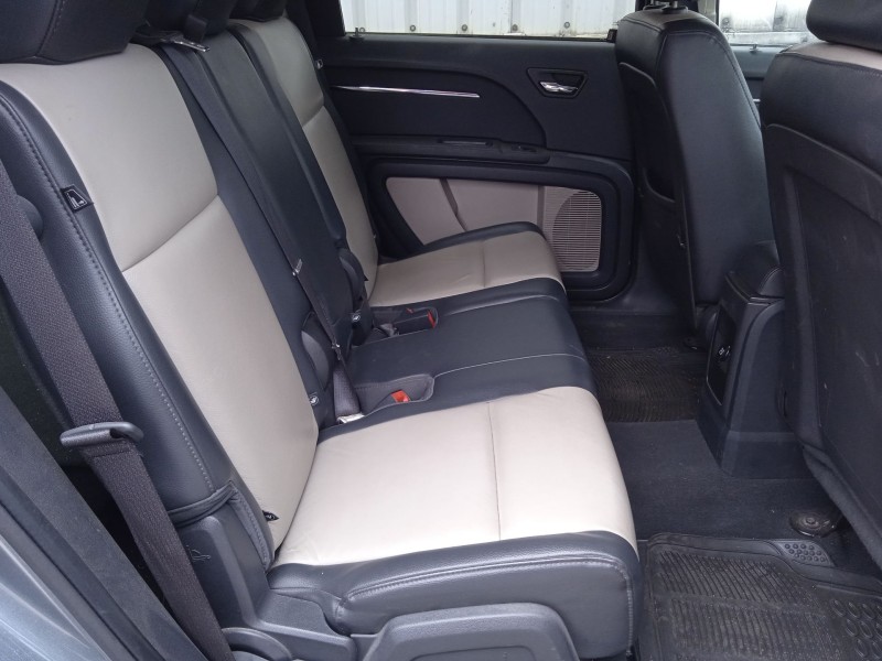 dodge journey del año 2010