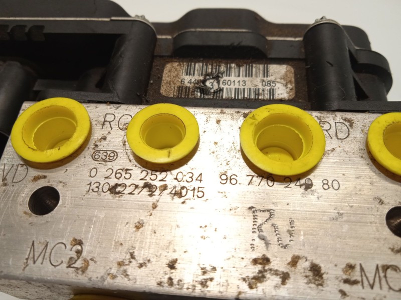 Recambio de abs para citroën c4 lim. collection referencia OEM IAM 9677024980 0265951861 0265252034