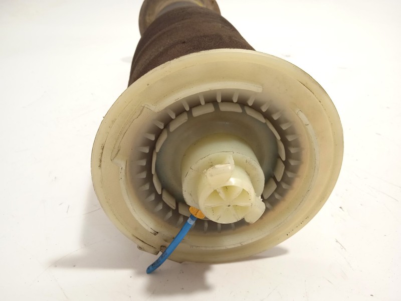 Recambio de amortiguador trasero derecho para bmw 5 touring (f11) 520 d referencia OEM IAM 37106784379  