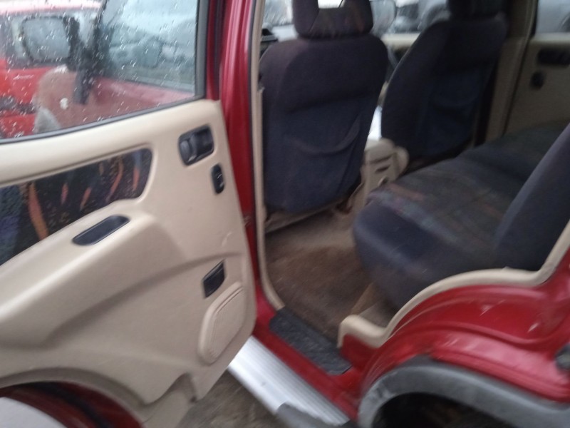 nissan terrano ii (r20) del año 2000